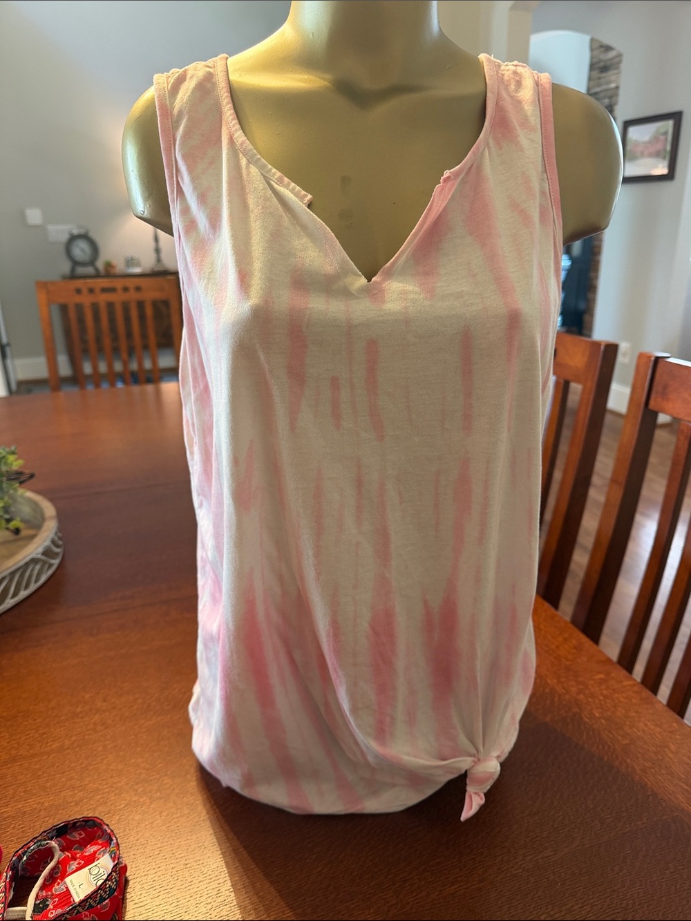True Craft Pink & White Tie-Dye Knot Front Tank